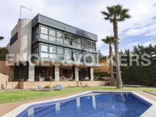 Luxury spaces and views on Vilassar de..