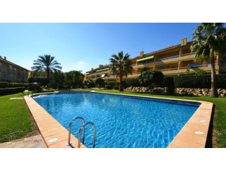 V1455 - Spacious 3 Bedroom Penthouse In..