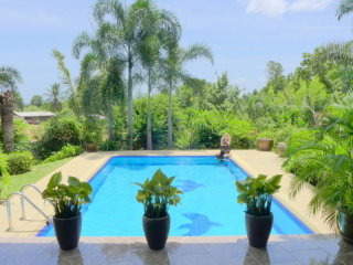 6 bedroom pool villa with great views..