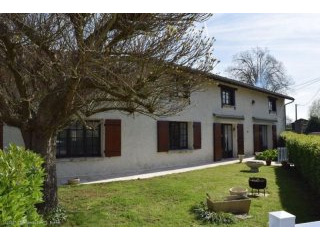 Five Bedroom House With Views In A..