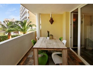 Beautiful 2 bedroom apartment near the..