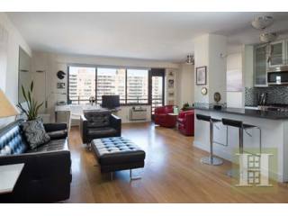 1 bedroom Apartment For Sale: 372..