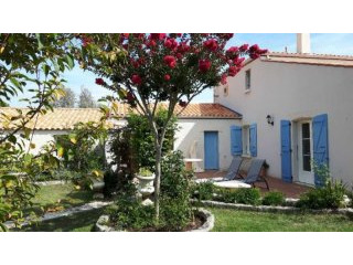 6 Bedroom Villa For Sale