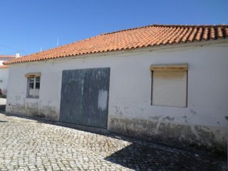 Barn to refurbish possible B&B or Guest..