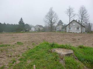 Building Plot Close To Piegut Town..