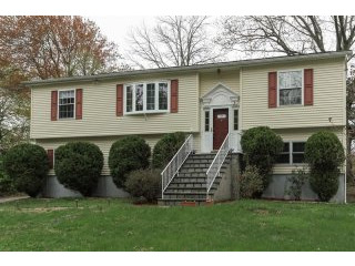 3 bedroom House For Sale: 17 Claremont..