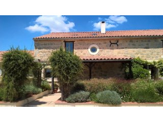 4 Bedrooms - Villa -..