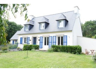 Detached Neo-Breton Property