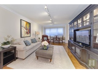 2 bedroom Apartment For Sale: 1175 YORK..