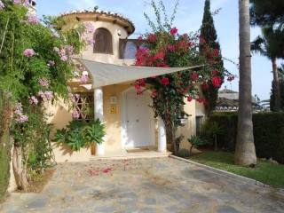 Villa - VERY NICE 3 BEDROOMS, 3..
