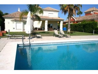 HM4S2751 - Villa For sale in Santa..