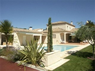 Superb Villa With Indep Apartment &..