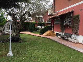 2 Bedrooms - Townhouse - For Sale