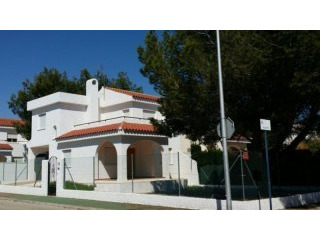 3 Bedrooms - Villa - Alicante - For Sale