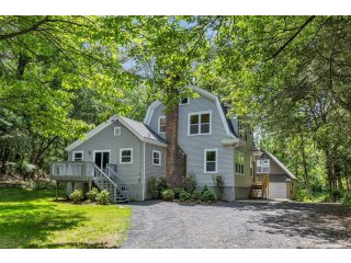 3 bedroom House For Sale: 1687 Amazon..