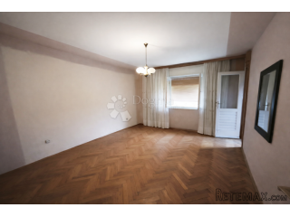 Rovinj | Odlična lokacija - 2 spavaće sobe, lođa