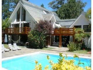 4 Bedroom House - For Rent - Rinc. Del..