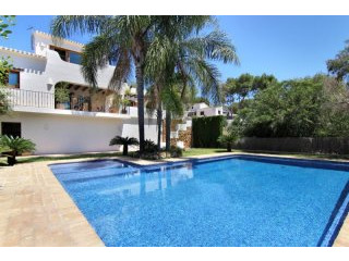 Beautiful luxury Ibiza-style villa in..