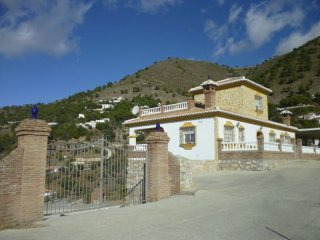 5 Bedrooms - Country House - Malaga -..