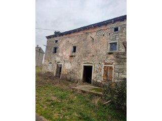 Šarmantna starina u srcu Istre / Barban