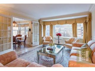 3 bedroom Apartment For Sale: 430 EAST..