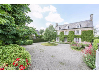 Character Stone House Set Edge Of..