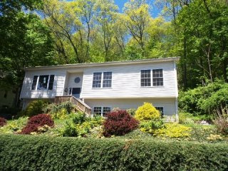 35 Woodbridge Ave Ansonia, CT, 06401..
