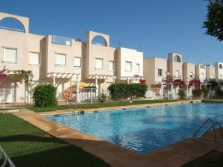 Town House / Village House in Vera