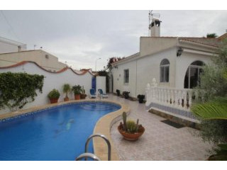Detached villa in San Luis, Torrevieja