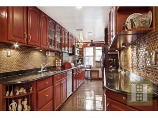 2 bedroom Apartment For Sale: 310..