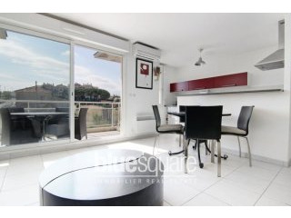 2 bedroom apartment in a calm..