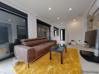 OTOK KRK,DOBRINJ -moderno kamena villa sa bazenom