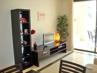2 Bed Apartment on Roda Golf, Los..