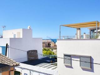 Modern little penthouse with terraces..