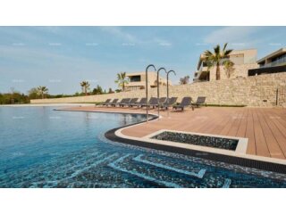 UMAG, Luksuzni resort s krovnim infinity bazenom!