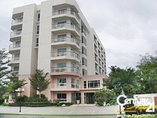 1 Bedroom Condo At Flametree Residence..