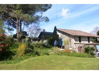 A Pretty Stone Cottage With Swimming..