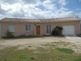 This Modern House Comprises 3 Bedrooms..