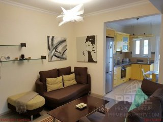 3 Bedrooms - Garden Apartment -..