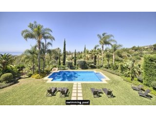 Villa for sale in Marbella West..