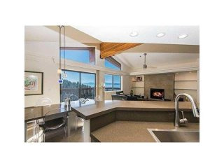 3 bedroom Condominium For Sale: Incline..