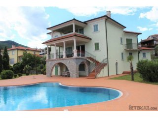 OPATIJA - POBRI - PREKRASNA VILA S BAZENOM I POGLEDOM