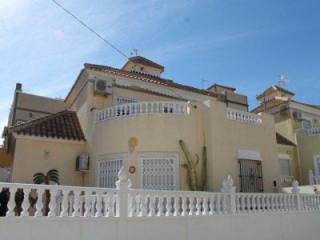 2 Bedrooms - Villa - Alicante - For Sale
