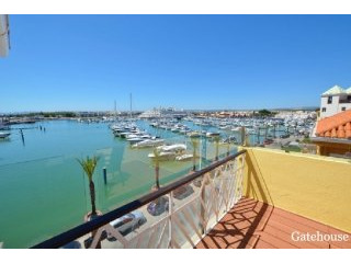 4 Beds Penthouse For Sale In Vilamoura..