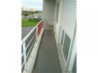 Contemporary New 3 Bed Penthouse..
