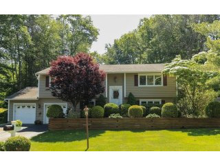 4 bedroom House For Sale: 1495 Pine..