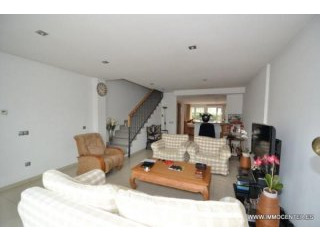 ROSES: Large duplex with private garage..