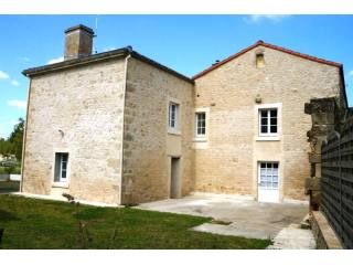 5 Bedroom Manor House For Sale