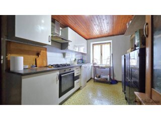 Istra, Buje, kuća u nizu