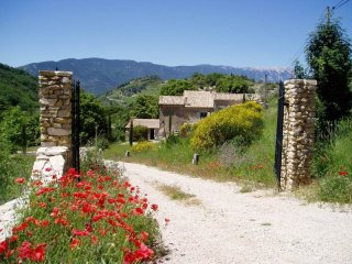 9 Bed Mas Set On 3 Hectares Of Land..